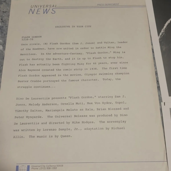 2 @ Flash Gordon  Universal Studio Production Notes  3 Photo Stills 1980 - Picture 3 of 6